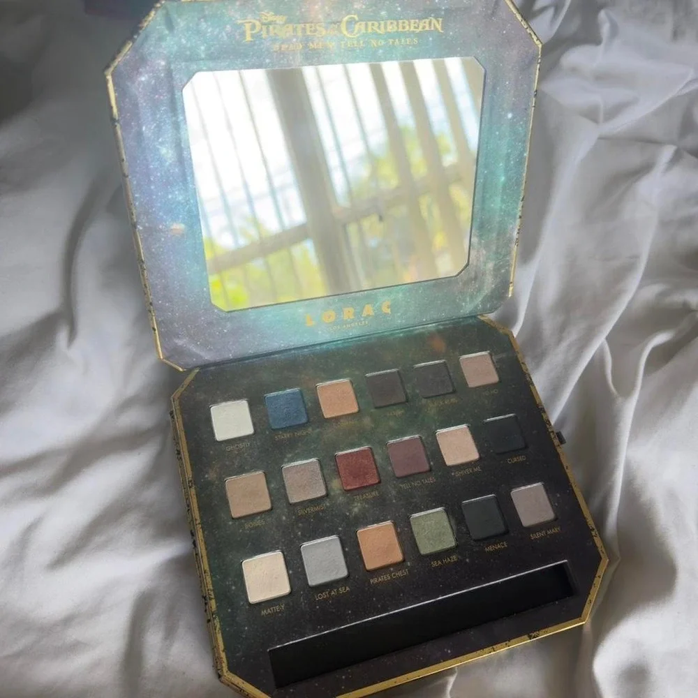 eyeshadow